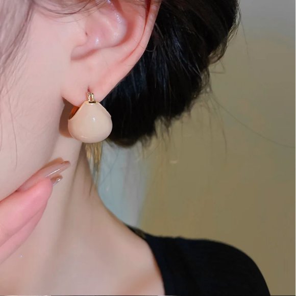 🍏50% OFF/3+...Round Ball Enamel Stud Earrings (Beige Color) - Picture 7 of 10